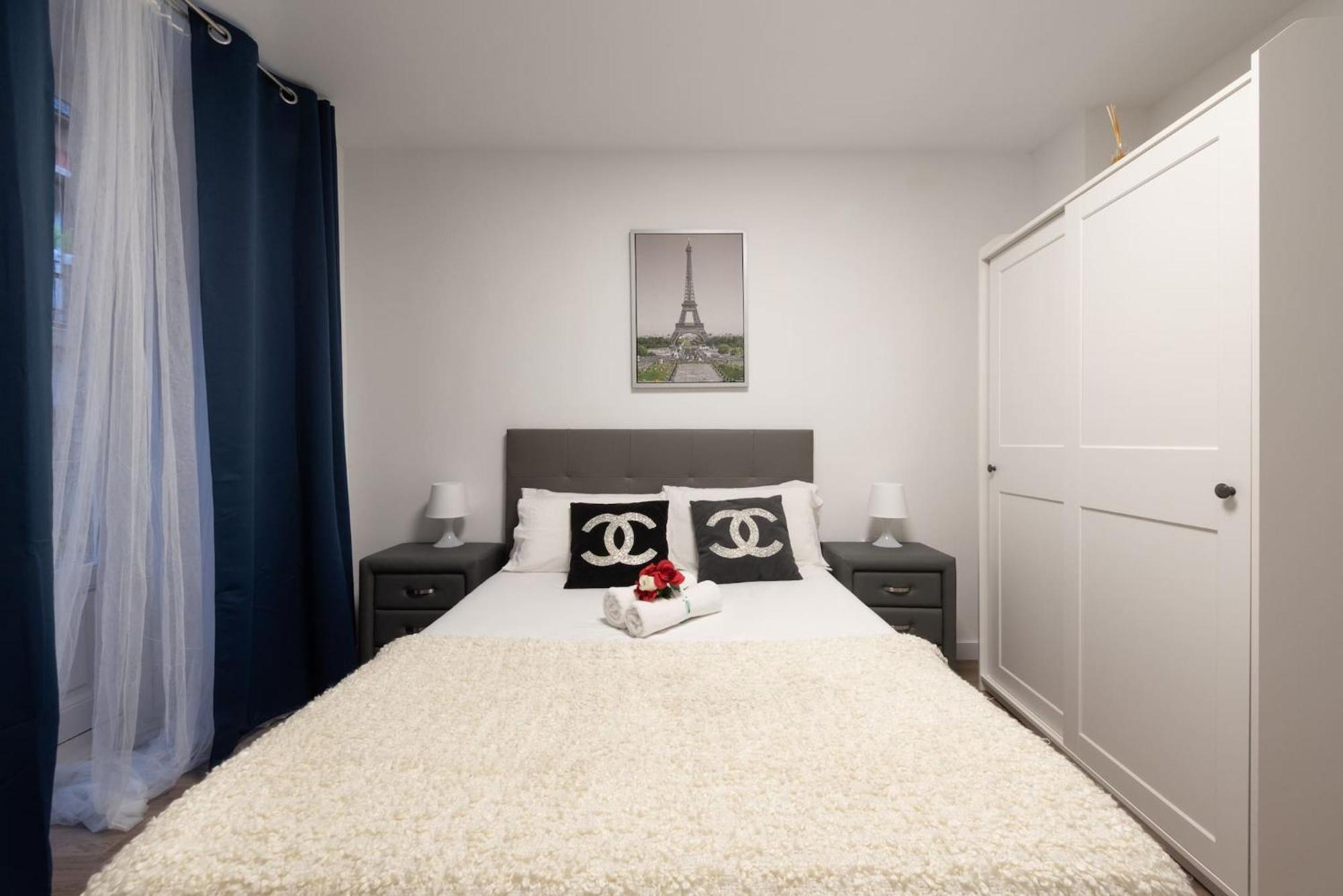 Apartamentos Day Madrid Santo Domingo Centro Gran Via Sol Malasana Buitenkant foto