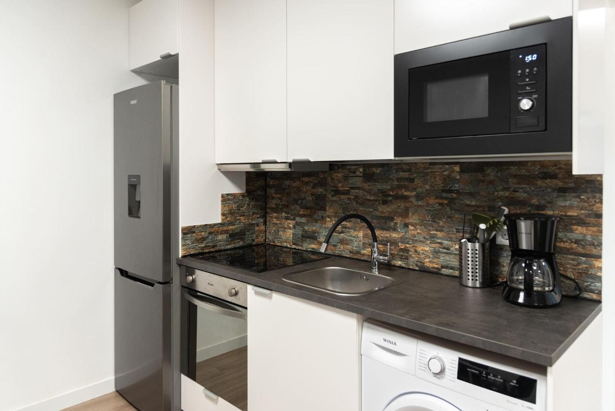 Apartamentos Day Madrid Santo Domingo Centro Gran Via Sol Malasana Buitenkant foto