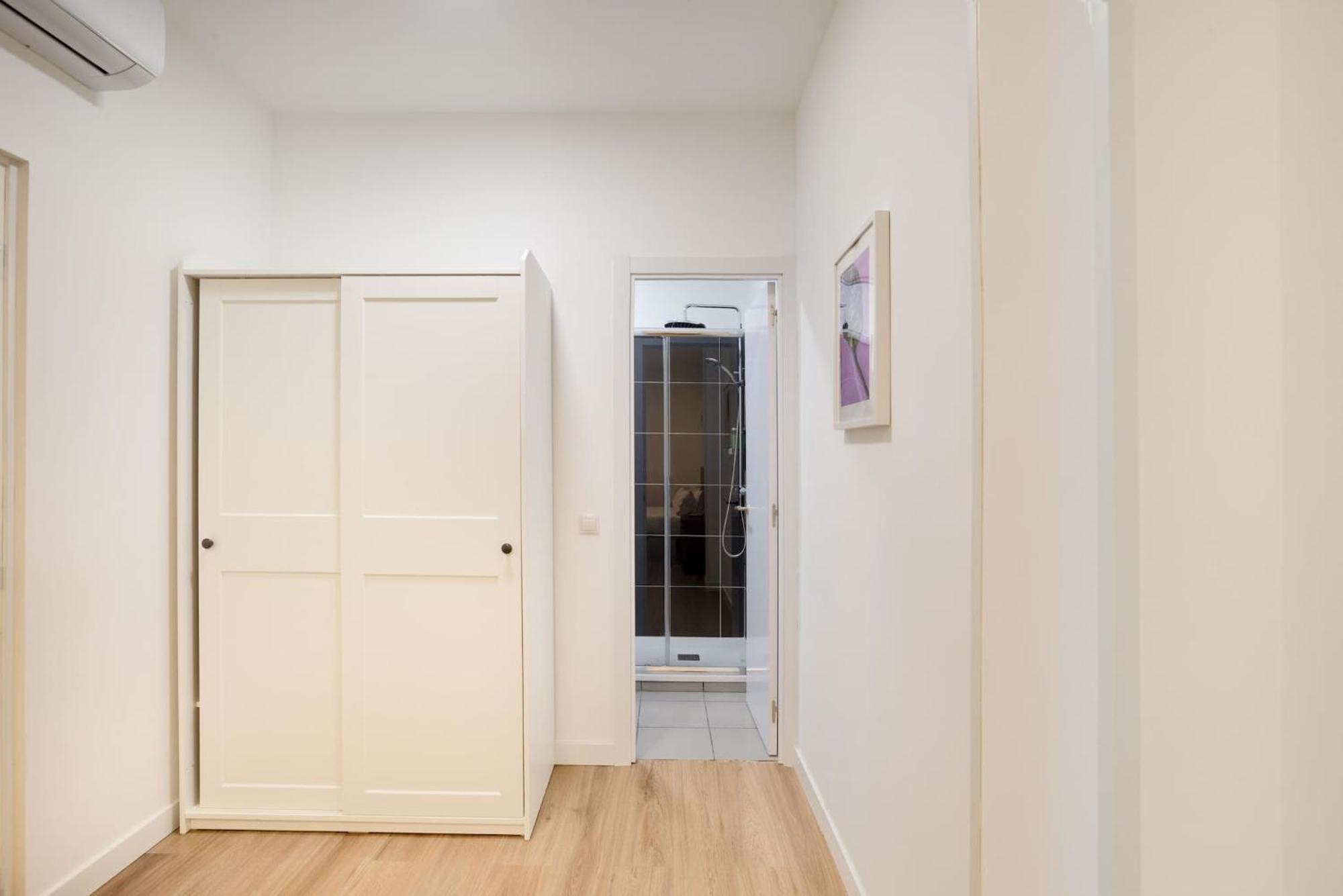 Apartamentos Day Madrid Santo Domingo Centro Gran Via Sol Malasana Buitenkant foto
