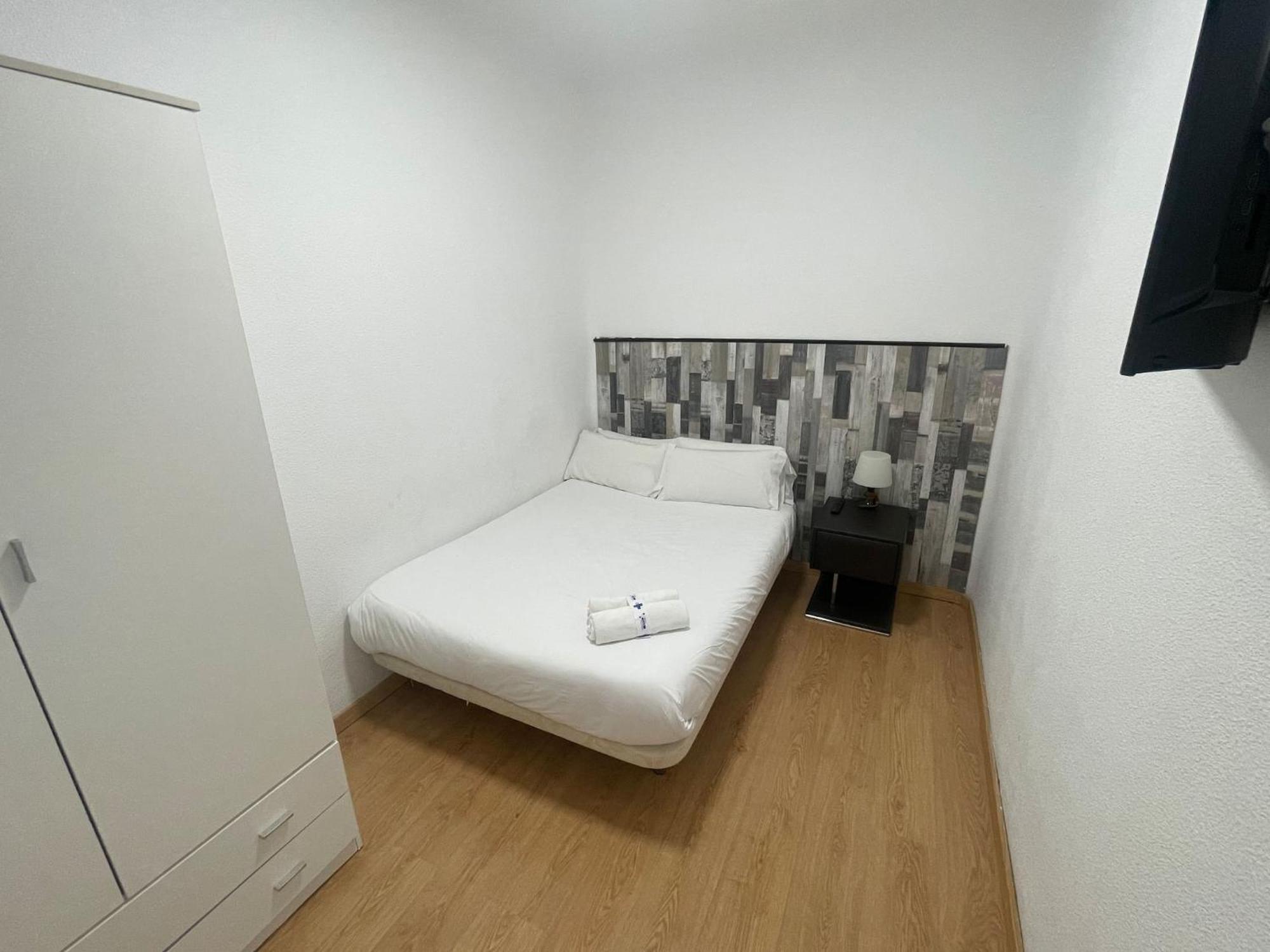 Apartamentos Day Madrid Santo Domingo Centro Gran Via Sol Malasana Buitenkant foto